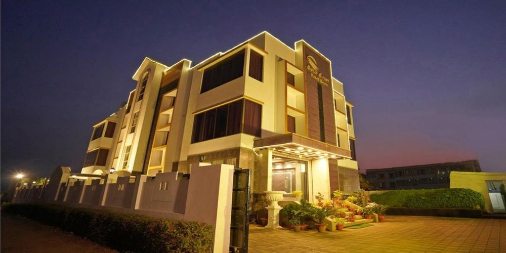 Gold Coast Beach Resort Puri Exteriör bild