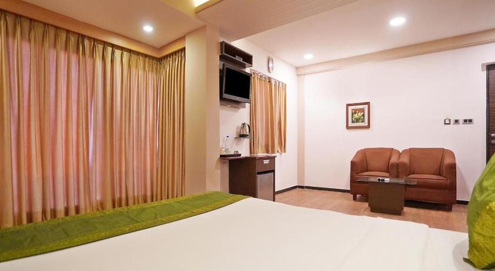 Gold Coast Beach Resort Puri Exteriör bild